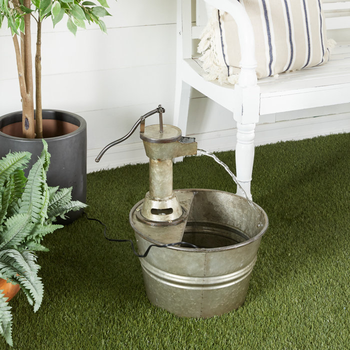 Gracie Oaks Asanta Metal Farmhouse Iron Water Pump Bucket Fountain